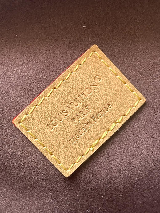 秋冬特惠💰730 原单LV M26191 尺寸：22×14.5×8cm POCHETTE MIA 老花手提包 变码芯片 商品图8