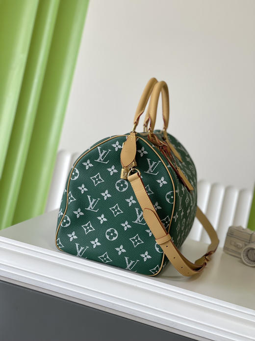 秋冬特惠💰1250 原单LV M24417绿 尺寸：40×26×23cm SPEEDY P9 全皮枕头包 变码芯片 商品图1