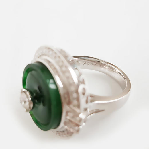 【天然正品】A货翡翠AU750收藏级白金豪镶钻镶天然细腻冰种满绿4.72克拉平安扣翡翠戒指14号(皆取最大值) 231225NJS65 商品图3