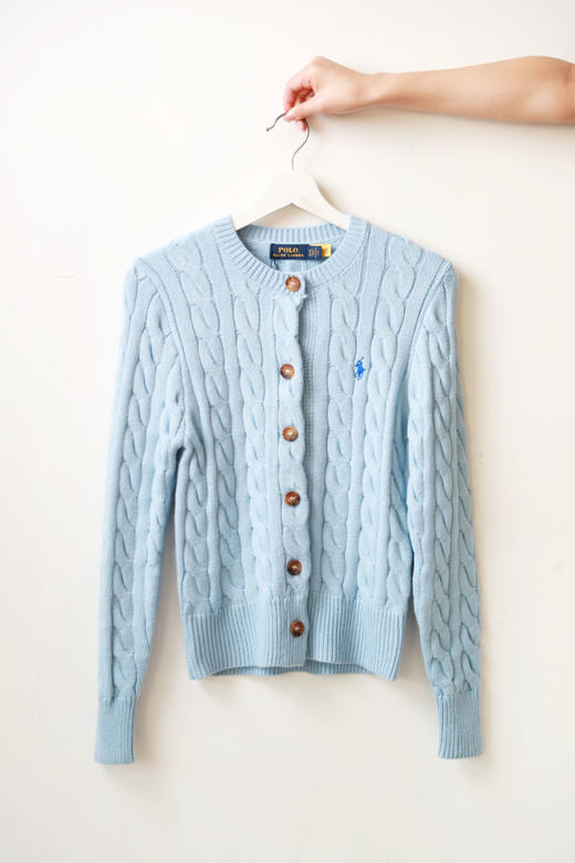 10%山羊绒+90%羊毛，复古毛衣开衫。牛角扣小标刺绣羊毛衣C122966 商品图12