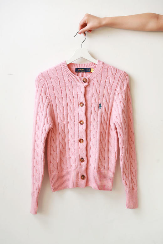 10%山羊绒+90%羊毛，复古毛衣开衫。牛角扣小标刺绣羊毛衣C122966 商品图11