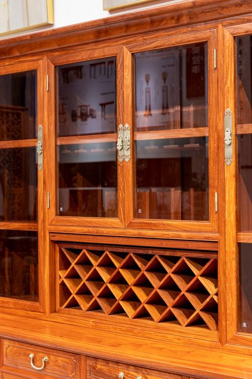 红桥红  家具严选  缅甸花梨（大果紫檀）【210 四门四抽屉 酒柜】 商品图2