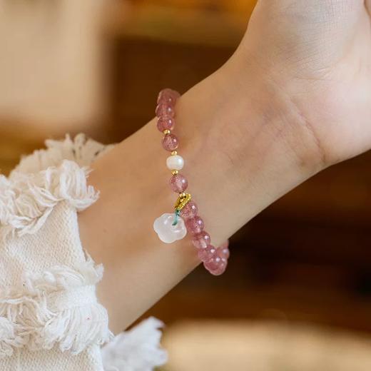【福运草莓晶手串】敦煌小众天然草莓晶手链女新中式高级感粉色水晶手串 商品图1