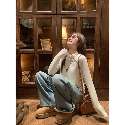 <曾小咸推荐>现货秒杀 ！微信超特价！蝴蝶结绑带加绒打底衫 日常129.99 立减60 秒杀69.99 毛毛外套  秒杀199.99！！ 商品图3