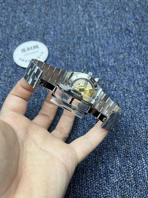 江诗丹顿 Overseas 8F纵横四海计时系列5500V 5520V 蓝色盘 男士腕表 表径42.5mm 升级版V3版 搭载7750改Cal.5200 商品图7