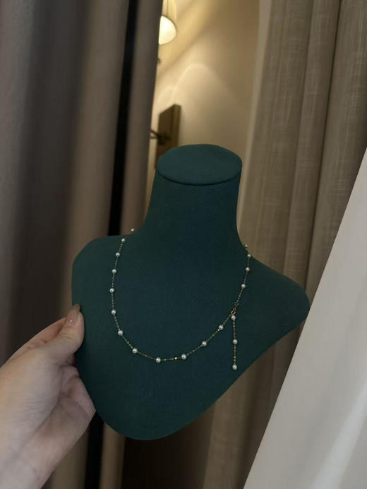 18K 金满天星珍珠锁骨链 | 3-4mm 正圆强光无瑕 颈间的低调奢华 商品图12