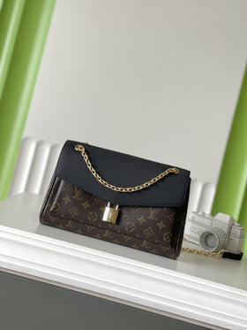 秋冬特惠💰850 原单LV M26285 尺寸：30.5×21×12.5cm Saint Germain 老花链条包 变码芯片