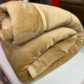 外贸元单～出口🇯🇵日本 🔥多层絎缝吸湿发热亲肤毛毯毯被翻头被