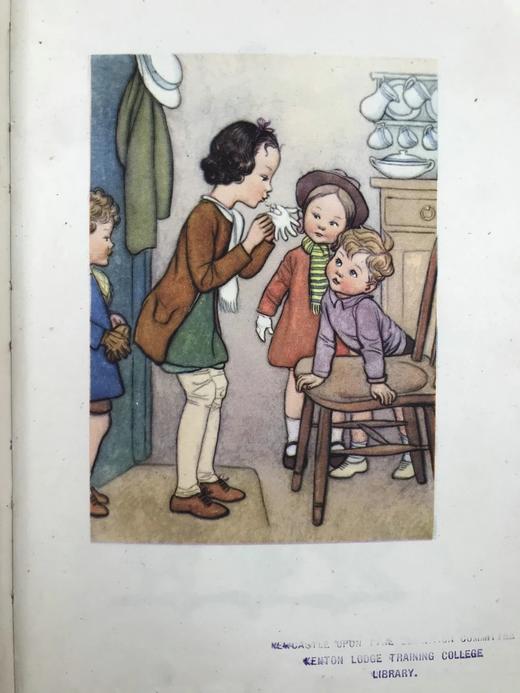 1947年 阿米莉亚安妮举办音乐会 配精美彩色儿童插画 精装32开 商品图4