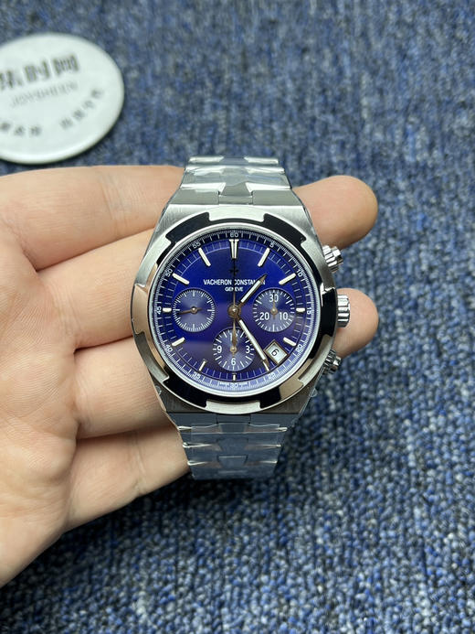 江诗丹顿 Overseas 8F纵横四海计时系列5500V 5520V 蓝色盘 男士腕表 表径42.5mm 升级版V3版 搭载7750改Cal.5200 商品图1