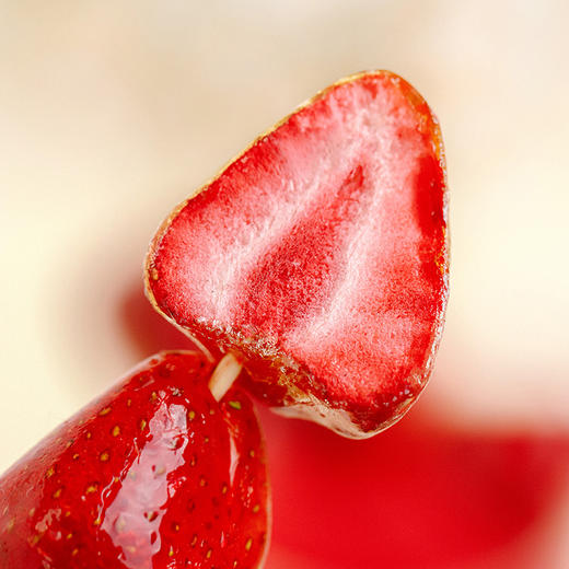 脆皮冰糖草莓|解锁神仙吃法：薄脆糖壳+冻干草莓，酸酸甜甜又香又脆 商品图0