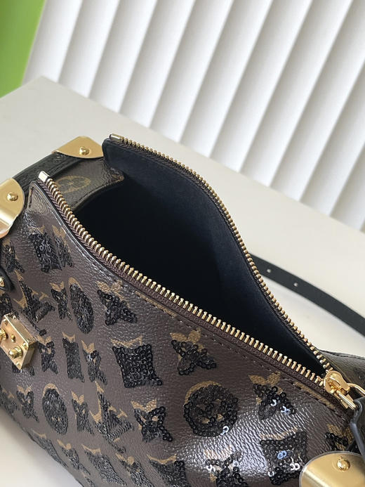 秋冬特惠💰950 原单LV M27036 尺寸：23.5×16×8.5cm SIDE TRUNK 盒子包 变码芯片 商品图7