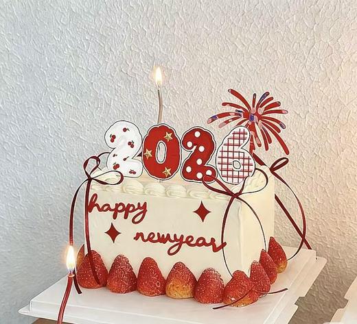 新年长方形草莓蛋糕 商品图0