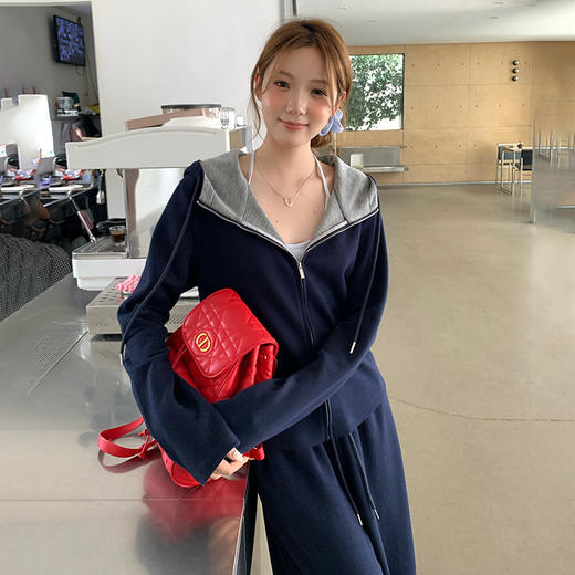 【专柜品质】撞色连帽卫衣运动套装 秋冬时尚显瘦气质拉链开衫两件套 商品图2