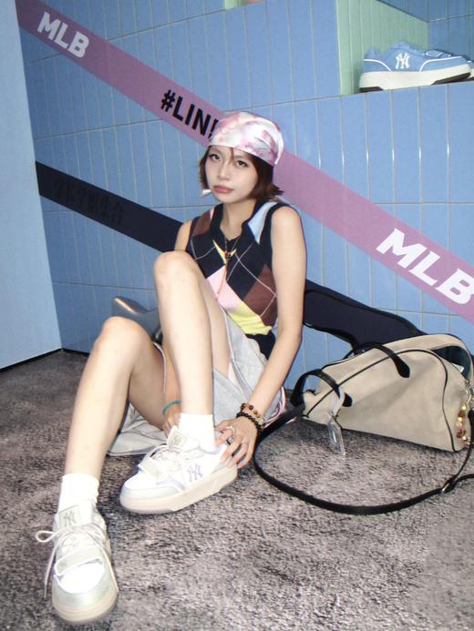 秋冬穿搭刚需！时尚复古百搭25款秋冬新款学长鞋SXM08!撞色复古风适配各种秋冬穿搭。厚底增高不笨重，走路稳又舒服，日常通勤、逛街约会一双搞定，百搭到可以承包你整个衣柜的搭配！ 商品图9