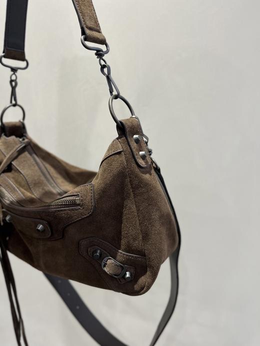 巴黎世家  新款限定色 麂皮深咖色 饭盒包（LZ） 商品图4