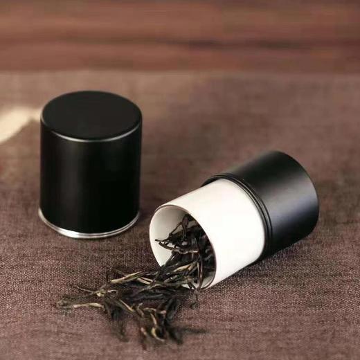 一心罐黑【钧瓷+合金罐30克左右】10元1个.整箱30个 商品图1