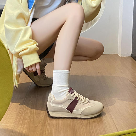 【加绒休闲德训鞋】经典潮色 简约设计 休闲版型简洁利落 内里加绒加厚 鞋内恒温保暖亲肤 Z# 商品图5
