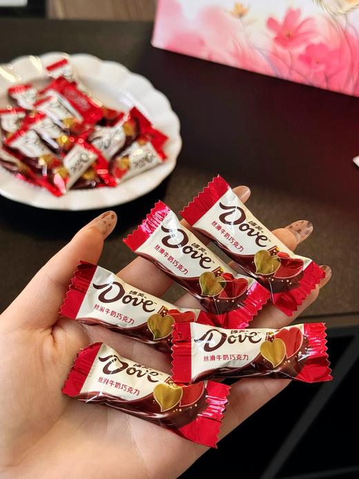 礼盒会空 但爱不会 | 德芙一心一意金色礼盒配礼袋 糖果巧克力零食 过节送礼撑场面/日常宠TA都超有仪式感（德芙巧克力*25颗） 商品图4