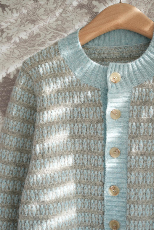 冬日氧气感开衫|70% 羊毛混纺 浅蓝撞色肌理款，现货 商品图4