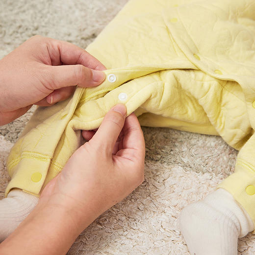 迷你巴拉婴儿衣服新生儿宝宝连体衣亲肤柔软夹棉家居爬服秋冬 商品图4