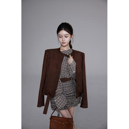 清仓捡漏 【胶片定格】LC250134 荷叶边露肩上衣 LQ250082 细节半裙 商品图3