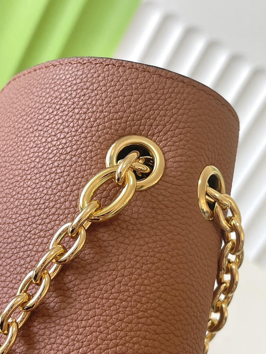 秋冬特惠💰850 原单LV M27065 尺寸：30.5×21×12.5cm Saint Germain 老花链条包 变码芯片 商品图5