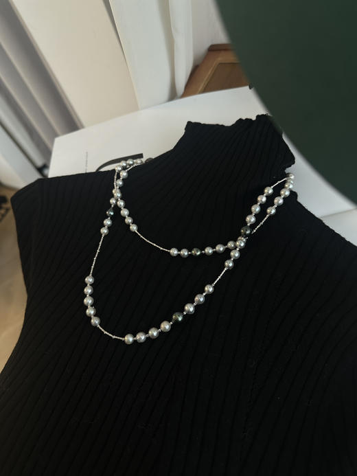 一条100cm的福利款毛衣链，全海水珍珠，7-11mm，纯银配件。微瑕巴洛克。光好有瑕疵，整体质感大气很值钱的视觉感。也很有量感‼️
超高性价比。
福利，可以做2条。
喜欢的宝子来约。 商品图5