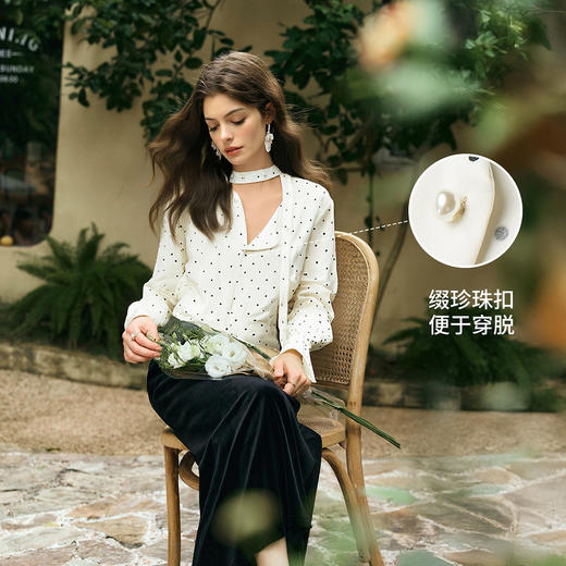 欧芮儿法式浪漫飘带圆领波点雪纺衫女春季2026新款宽松长袖衬衫 商品图2