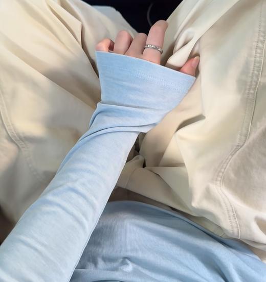 老米优品🎈3-5天。棉花糖般软绵绵~~《天丝+绵羊毛+醋酸中领磨毛长袖打底衫》软糯亲肤，中低领设计，高弹力。T251229A 商品图9