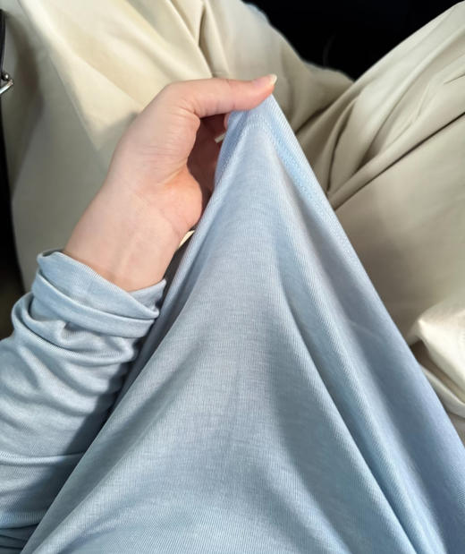 老米优品🎈3-5天。棉花糖般软绵绵~~《天丝+绵羊毛+醋酸中领磨毛长袖打底衫》软糯亲肤，中低领设计，高弹力。T251229A 商品图10