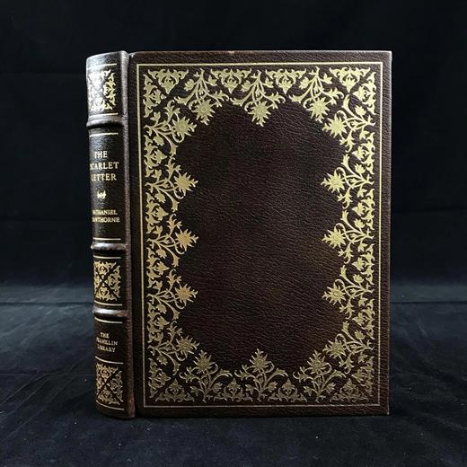 限量版！纳撒尼尔・霍桑《红字》 配插图 富兰克林图书馆豪华皮装本 商品图0