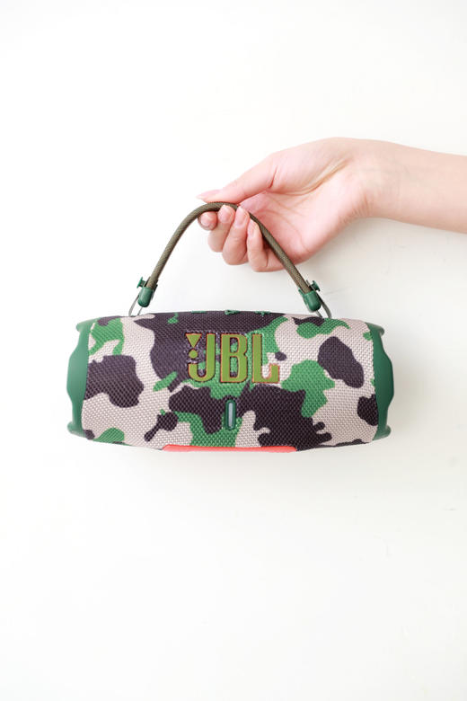 钢印镌刻+一机一码，公司货渠道。六代目户外防水蓝牙音箱C122988 商品图9