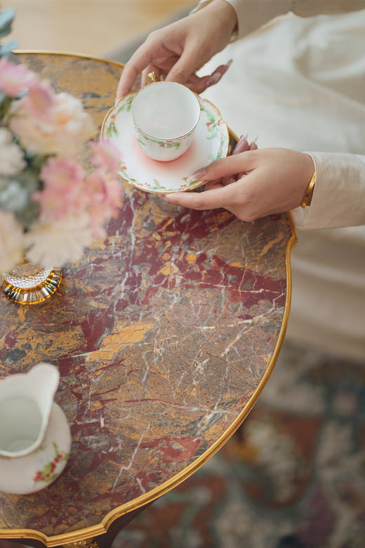 独角鹿西洋古董19世纪末法国出品花叶主题铜鎏金精雕嵌大理石台面装饰细木镶嵌桃花芯木圆桌 商品图1