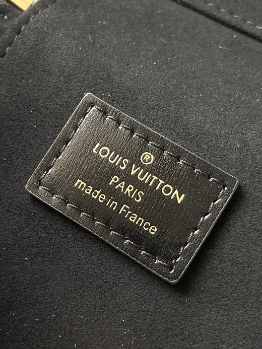 秋冬特惠💰720 原单LV M47125 尺寸：19×11.5×6.5cm VANITY CHAIN POUCH 化妆包 变码芯片 商品图8