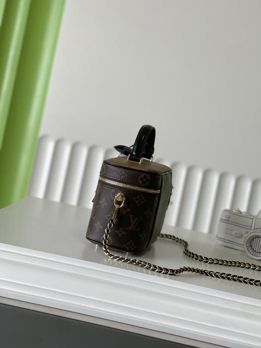 秋冬特惠💰780 原单LV M47128 尺寸：19×13×11cm VANITY 老花化妆包 变码芯片 商品图1