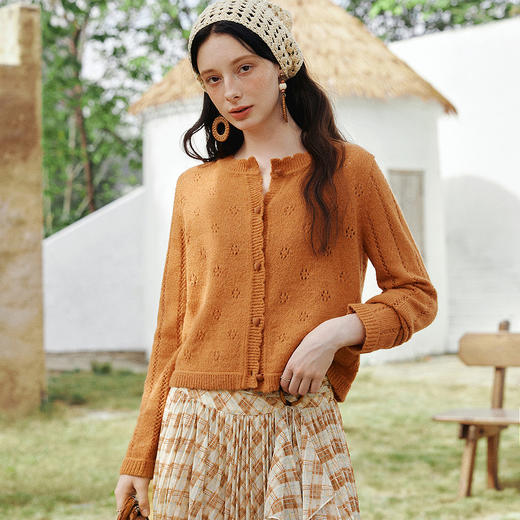 欧芮儿2026春新款波西米亚风镂空钩花圆领毛针织开衫女法式上衣 商品图1