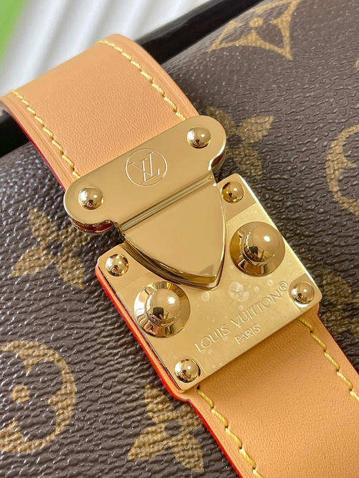 秋冬特惠💰730 原单LV M26191 尺寸：22×14.5×8cm POCHETTE MIA 老花手提包 变码芯片 商品图4