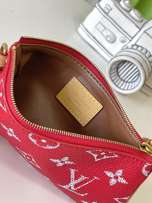 秋冬特惠💰1150 原单LV M14067红 尺寸：30×21×17cm SPEEDY P9 全皮枕头包 变码芯片 商品图8