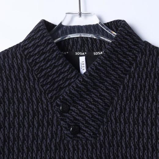 WY1572SDSA男士秋冬新款痞帅男装时尚撞色提花V领卫衣百搭宽松套头上衣 商品图2