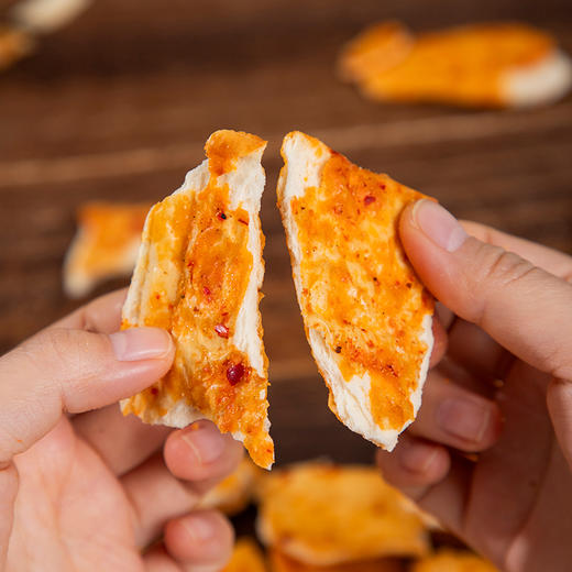 热卖！超值3袋装！临唯 纯碱烤馍片片 配料干净 酥脆可口 酥而不油 麦香浓郁 500g/包 商品图3