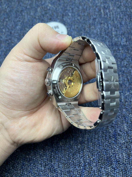 江诗丹顿 Overseas 8F纵横四海计时系列5500V 5520V 蓝色盘 男士腕表 表径42.5mm 升级版V3版 搭载7750改Cal.5200 商品图5