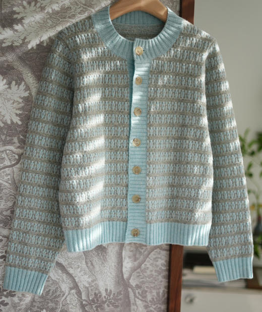 冬日氧气感开衫|70% 羊毛混纺 浅蓝撞色肌理款，现货 商品图3