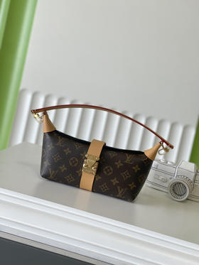 秋冬特惠💰730 原单LV M26191 尺寸：22×14.5×8cm POCHETTE MIA 老花手提包 变码芯片