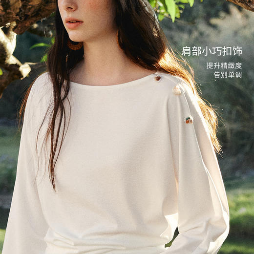欧芮儿2026春新款天丝一字上衣领套头宽松藏肉蝙蝠袖T恤女长袖 商品图1
