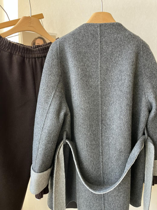 【灰的AB面】噢蜜ooomeooo双色手工10羊绒大衣 商品图13