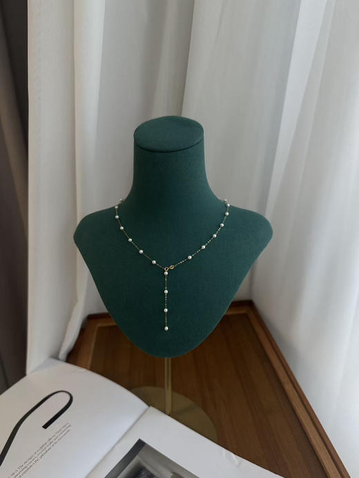 18K 金满天星珍珠锁骨链 | 3-4mm 正圆强光无瑕 颈间的低调奢华 商品图1