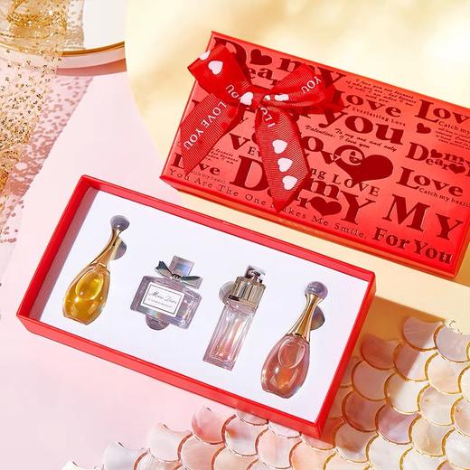 [透小蜜心选]【活动价 ¥ 69.9】迪奥女士香水红色礼盒四件套 商品图0