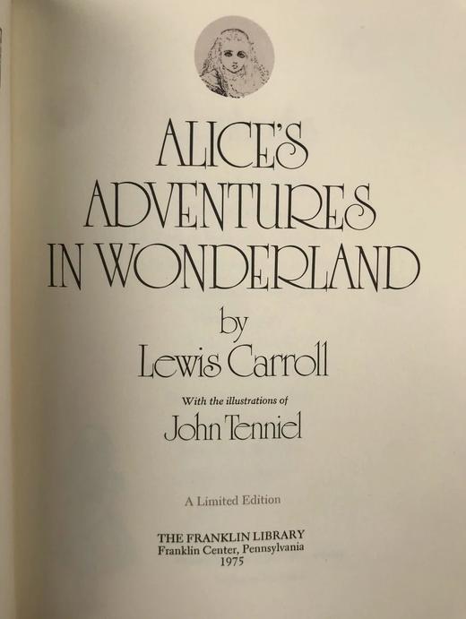 限量版！爱丽丝梦游仙境 约翰·坦尼尔经典插图 豪华皮装32开 商品图3