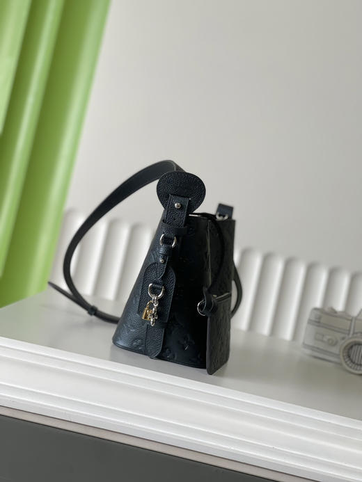 秋冬特惠💰850 原单LV M26430 尺寸：18×16×12cm ALL IN BB 老花水桶包 变码芯片 商品图1